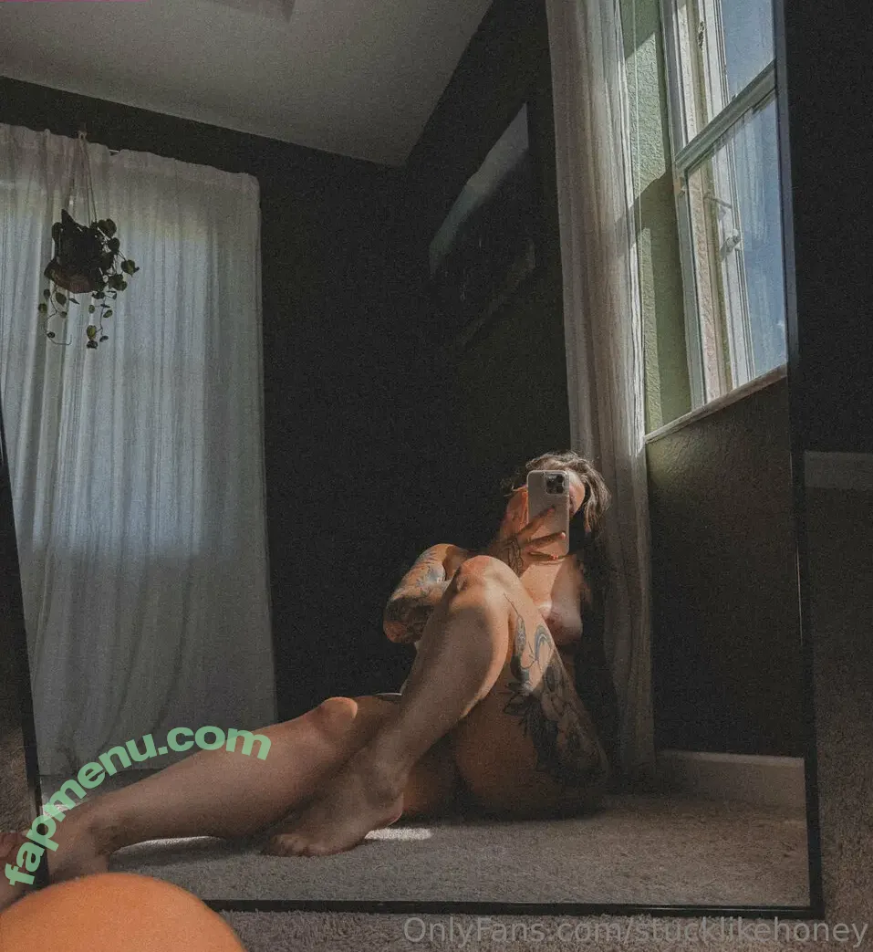 stucklikehoney nude photo #0042 (stickylikehoneyy)