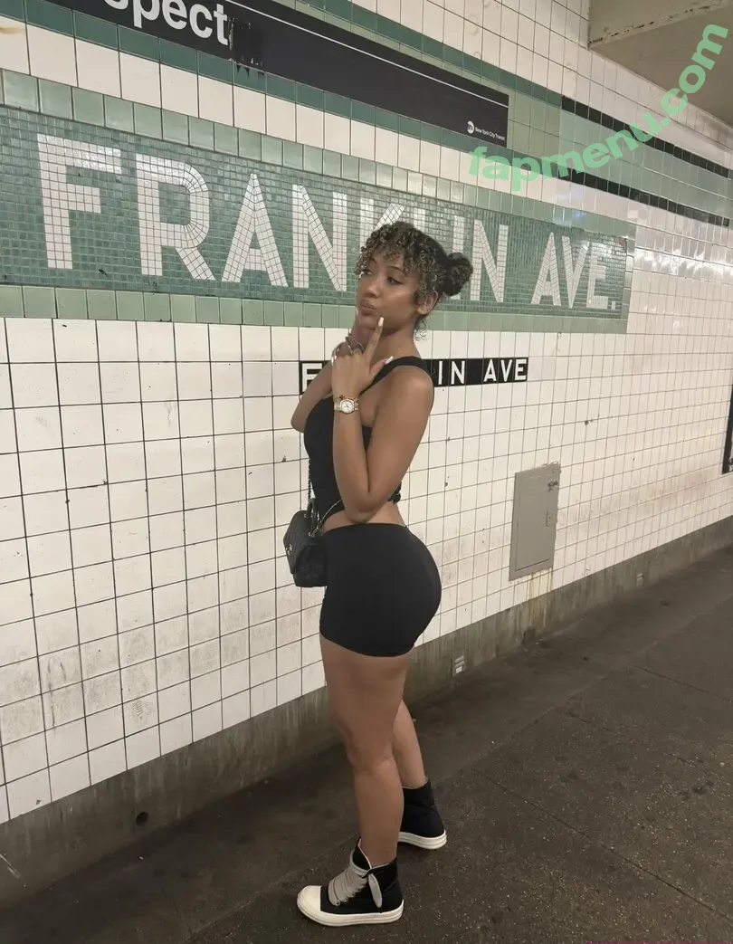 Stunna Sandy nude photo #0049 (stunnasandy)