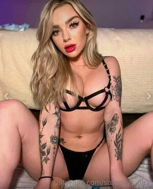 stunning_gir1 / __.stunning_girl.__ nude photo #0363