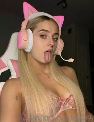 stunning_gir1 / __.stunning_girl.__ nude photo #0609