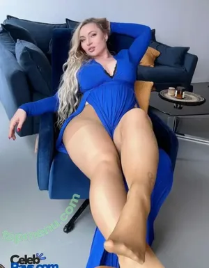  nude photo #0002