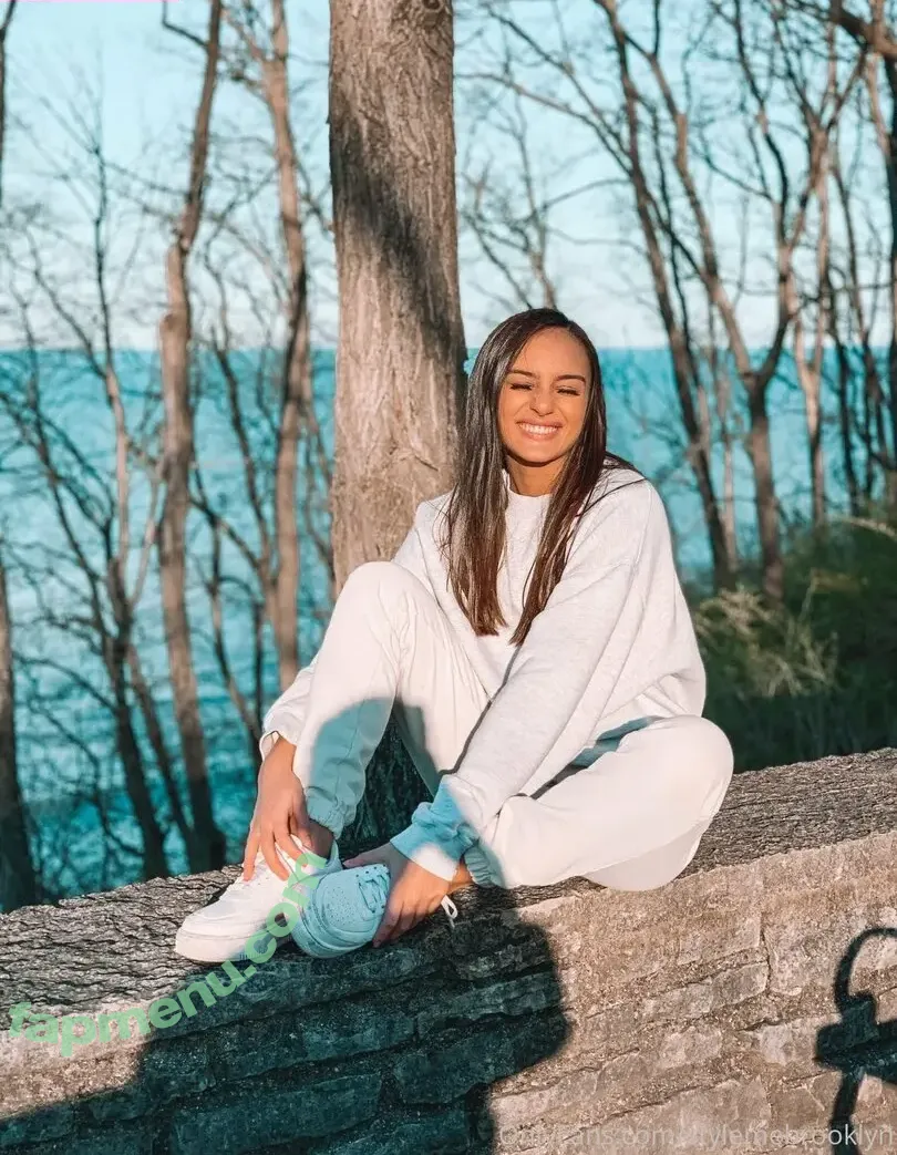 stylemebrooklyn nude photo #0002 (stylemebrooklyn)