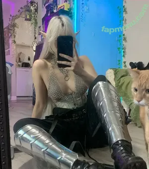 StyrlingElf nude photo #0001