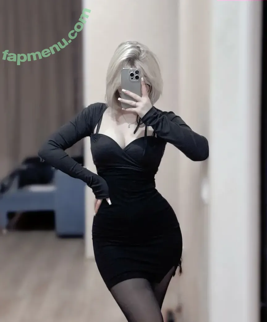 su_ga_r_ik nude photo #0012 (sugarsontop)