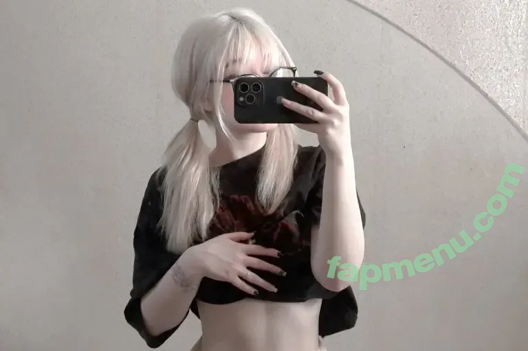 su_ga_r_ik nude photo #0030 (sugarsontop)