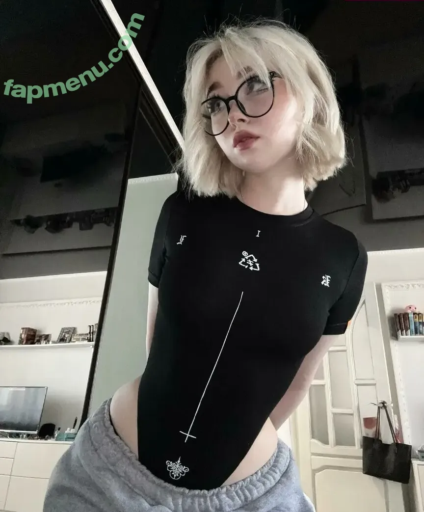 su_ga_r_ik nude photo #0046 (sugarsontop)