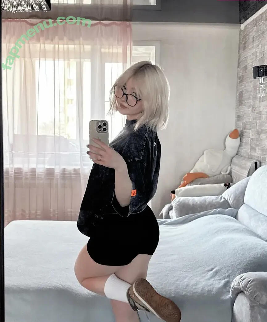 su_ga_r_ik nude photo #0050 (sugarsontop)