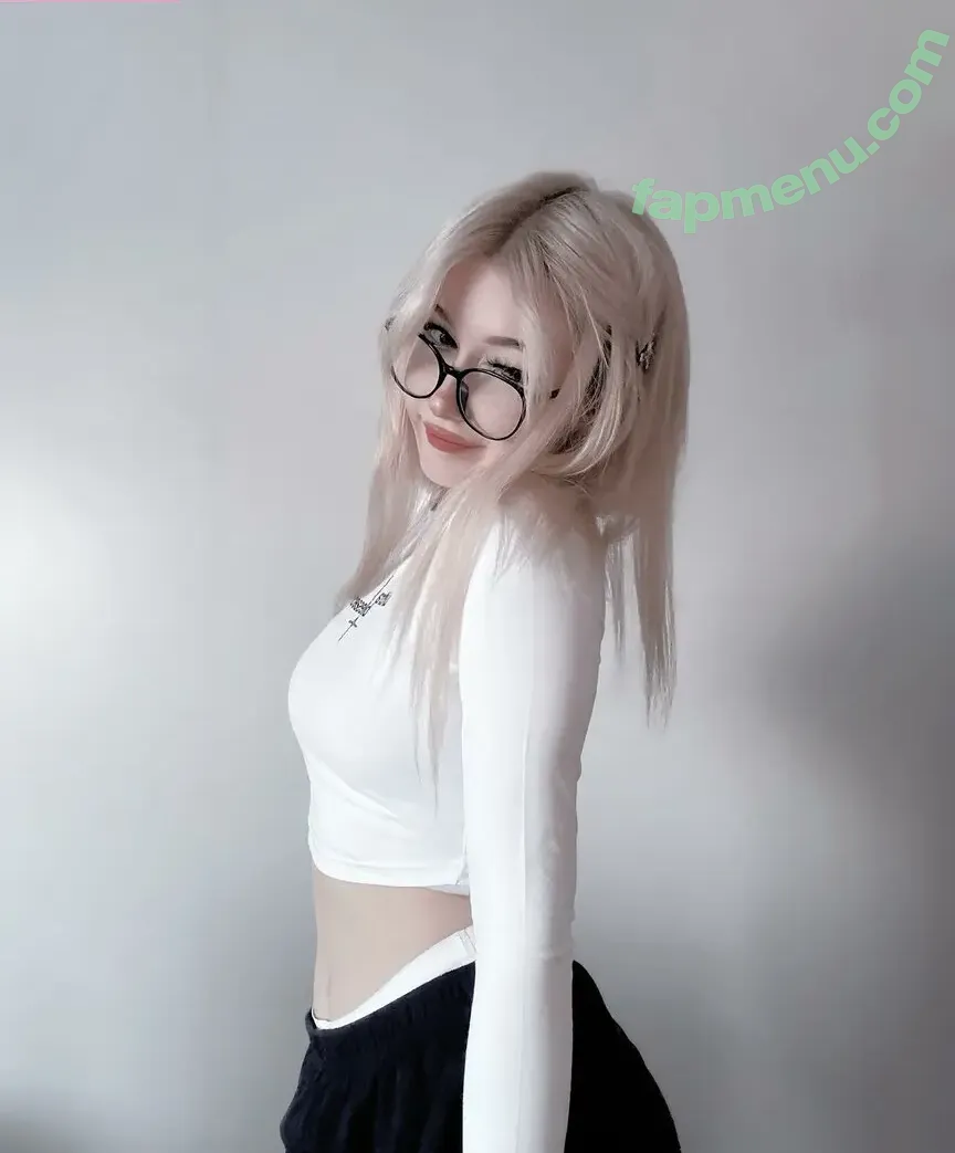 su_ga_r_ik nude photo #0060 (sugarsontop)