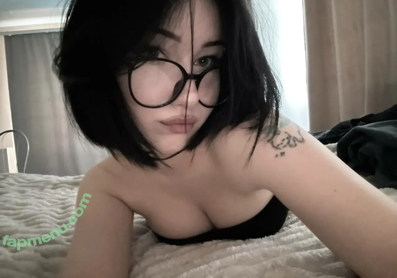 su_ga_r_ik nude photo #0195 (sugarsontop)