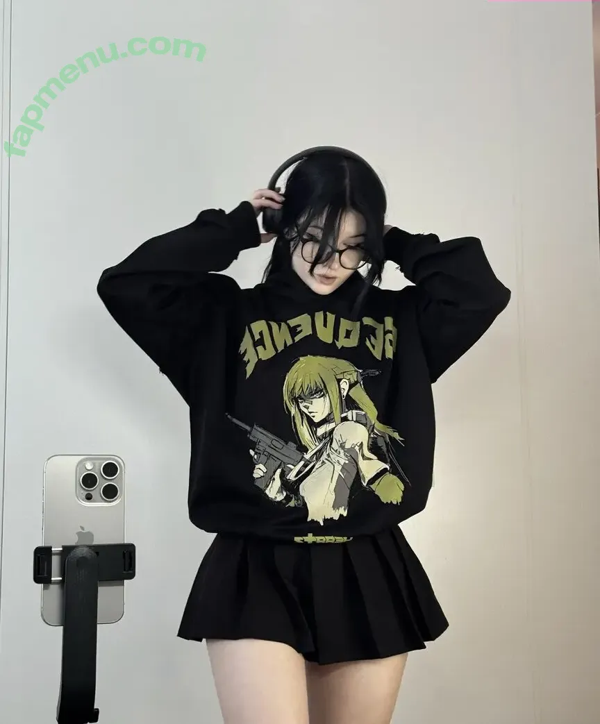 su_ga_r_ik nude photo #0203 (sugarsontop)