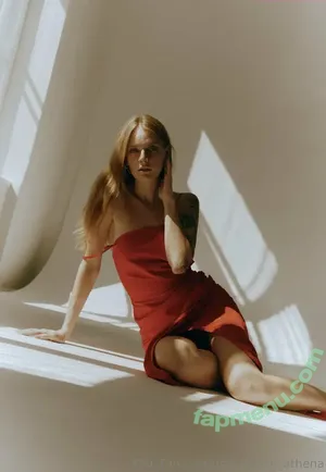 submit_to_athena / submit2athena nude photo #0013