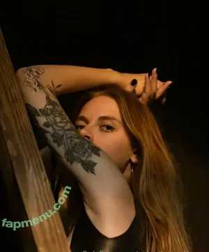 submit_to_athena / submit2athena nude photo #0019