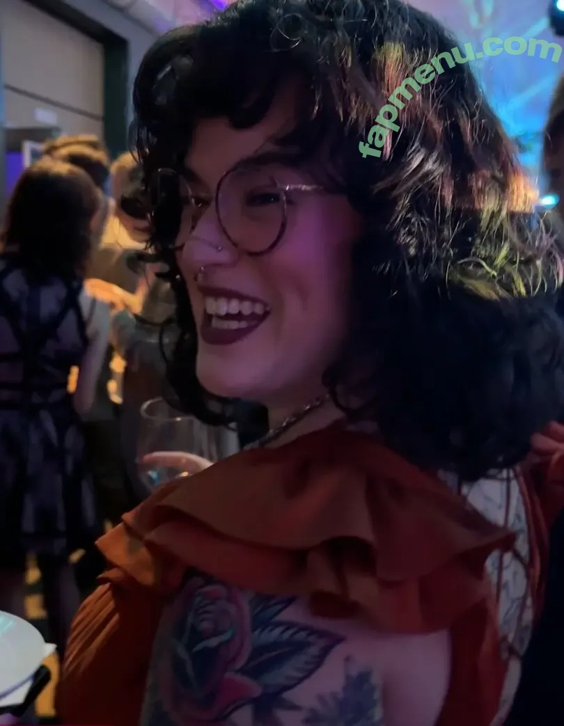 Subversivesocialite nude photo #0039 (Subversivesocialite)