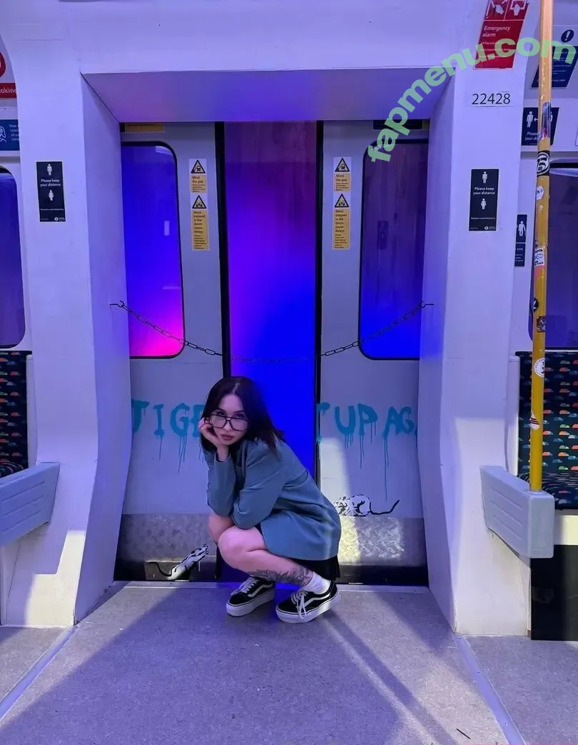 succuba_tinyy nude photo #0022 (_tinysea_)
