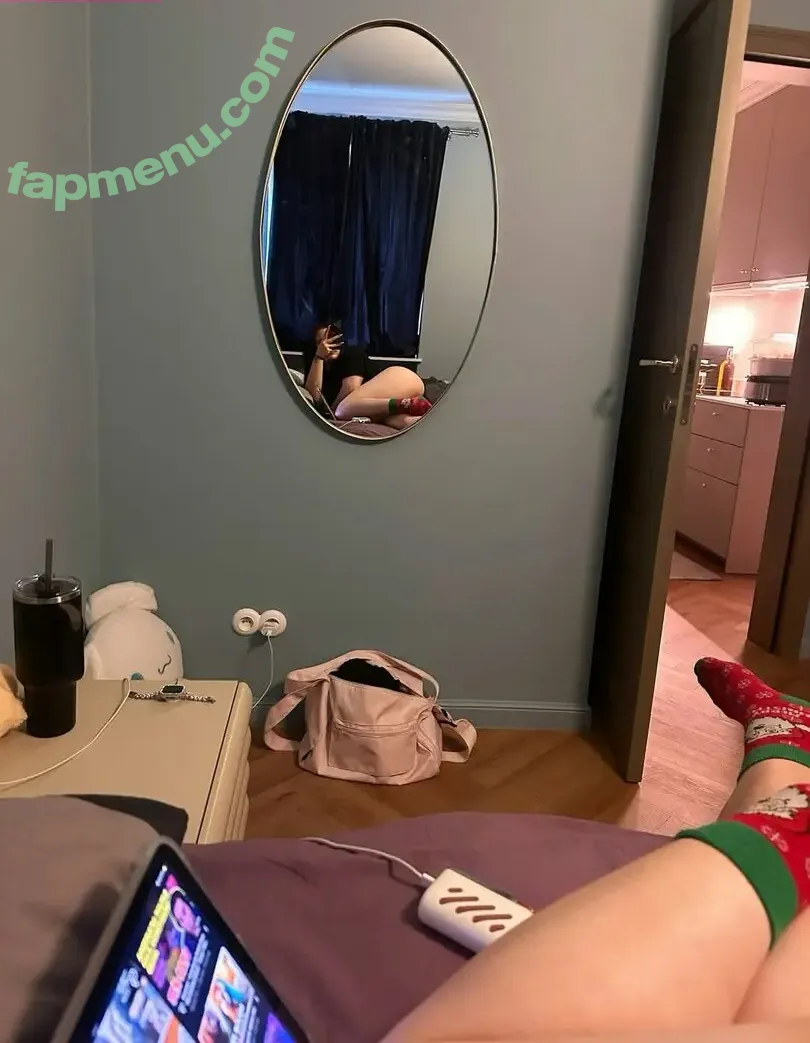 Sudemwah nude photo #0208 (Sude Akar / sudemwahw)