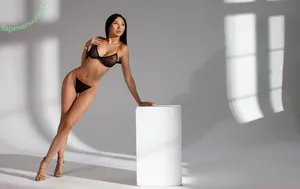 suelina / despicable_quart / lily69 / lina_xena / suelinaa / your_asia nude photo #0127