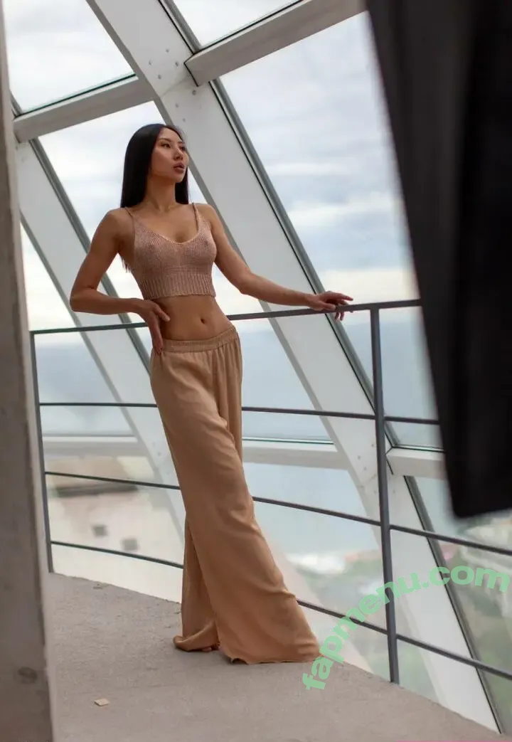 suelina nude photo #0149 (despicable_quart / lily69 / lina_xena / suelinaa / your_asia)