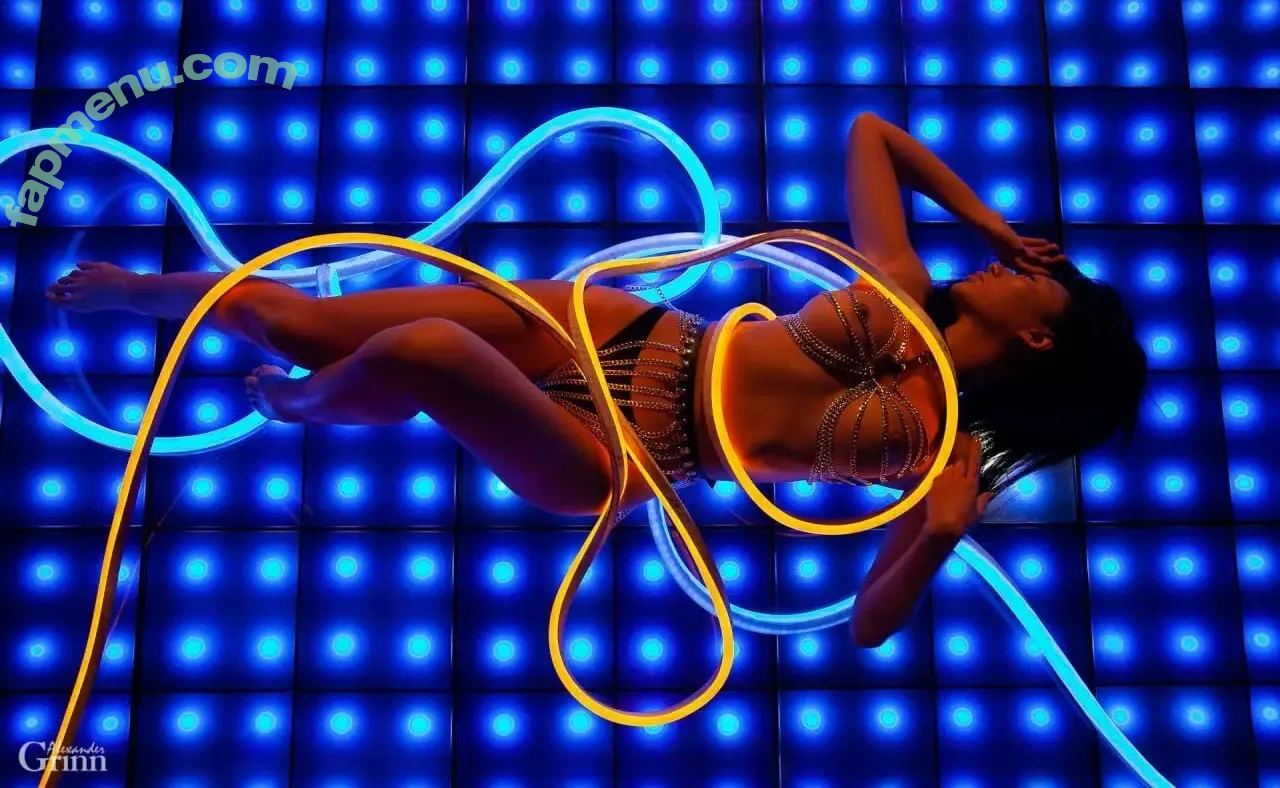 suelina nude photo #0207 (despicable_quart / lily69 / lina_xena / suelinaa / your_asia)