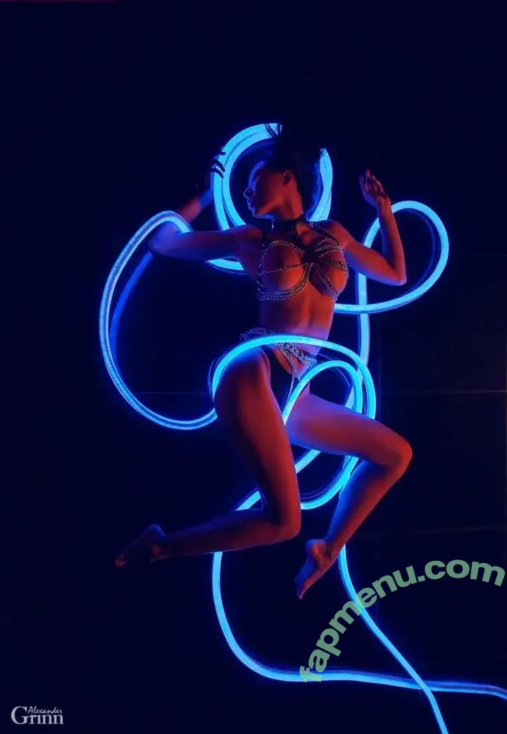 suelina nude photo #0216 (despicable_quart / lily69 / lina_xena / suelinaa / your_asia)