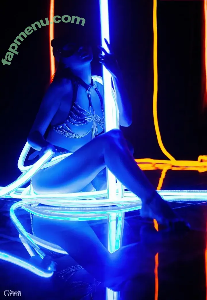 suelina nude photo #0217 (despicable_quart / lily69 / lina_xena / suelinaa / your_asia)