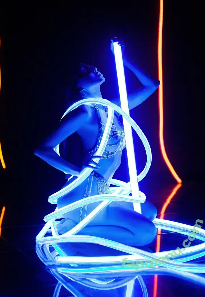 suelina nude photo #0220 (despicable_quart / lily69 / lina_xena / suelinaa / your_asia)