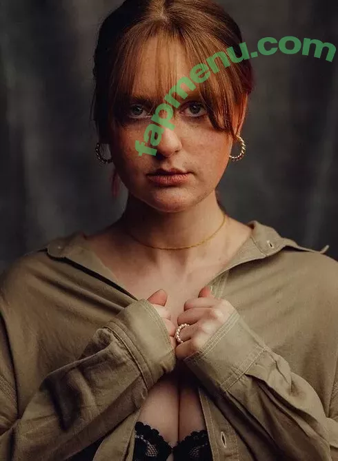 suesses.rot nude photo #0022 (juliamia_official / suesses_rot)
