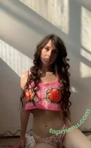 Sugar Boogerz / Laurel Driskill / Quiet Creative ASMR / qweensativa / sugar_boogerz / user nude photo #0077
