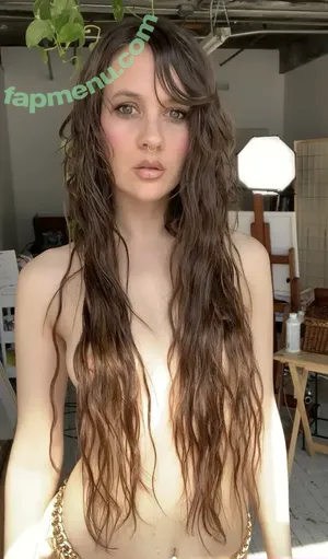 Sugar Boogerz / Laurel Driskill / Quiet Creative ASMR / qweensativa / sugar_boogerz / user nude photo #0227