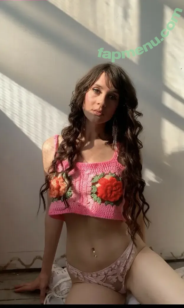 Sugar Boogerz nude photo #0073 (Laurel Driskill / Quiet Creative ASMR / qweensativa / sugar_boogerz / user)