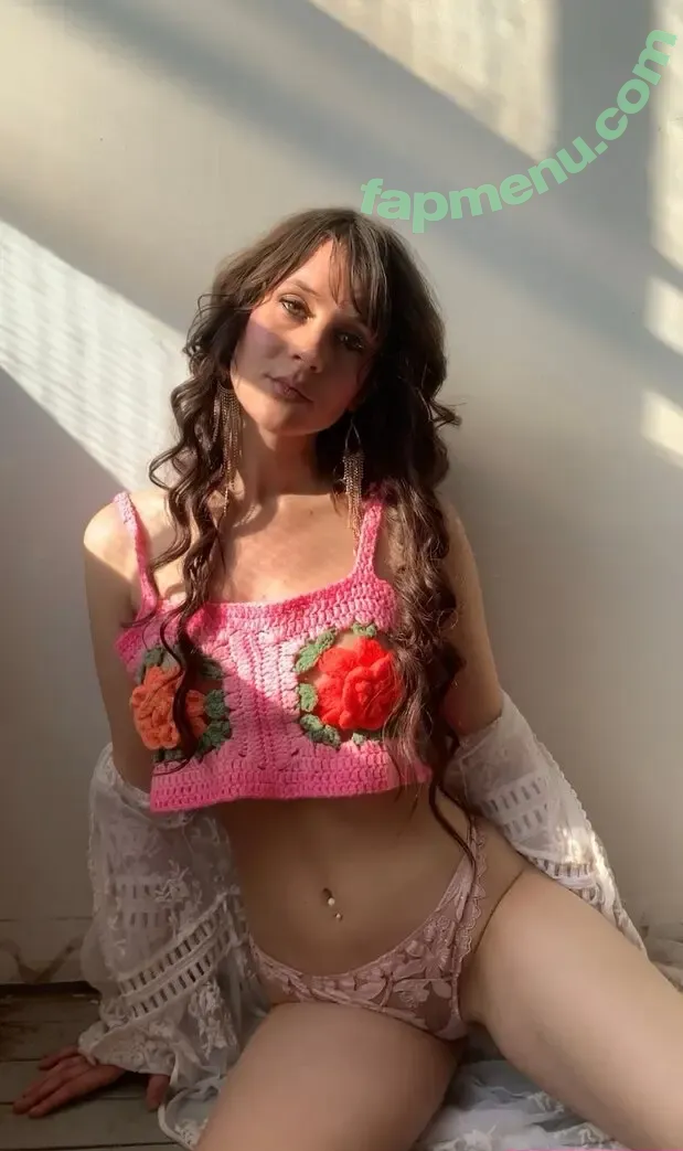 Sugar Boogerz nude photo #0098 (Laurel Driskill / Quiet Creative ASMR / qweensativa / sugar_boogerz / user)