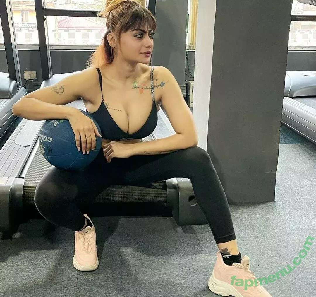 Suhaani Laskar nude photo #0025 (suhaanilaskar)