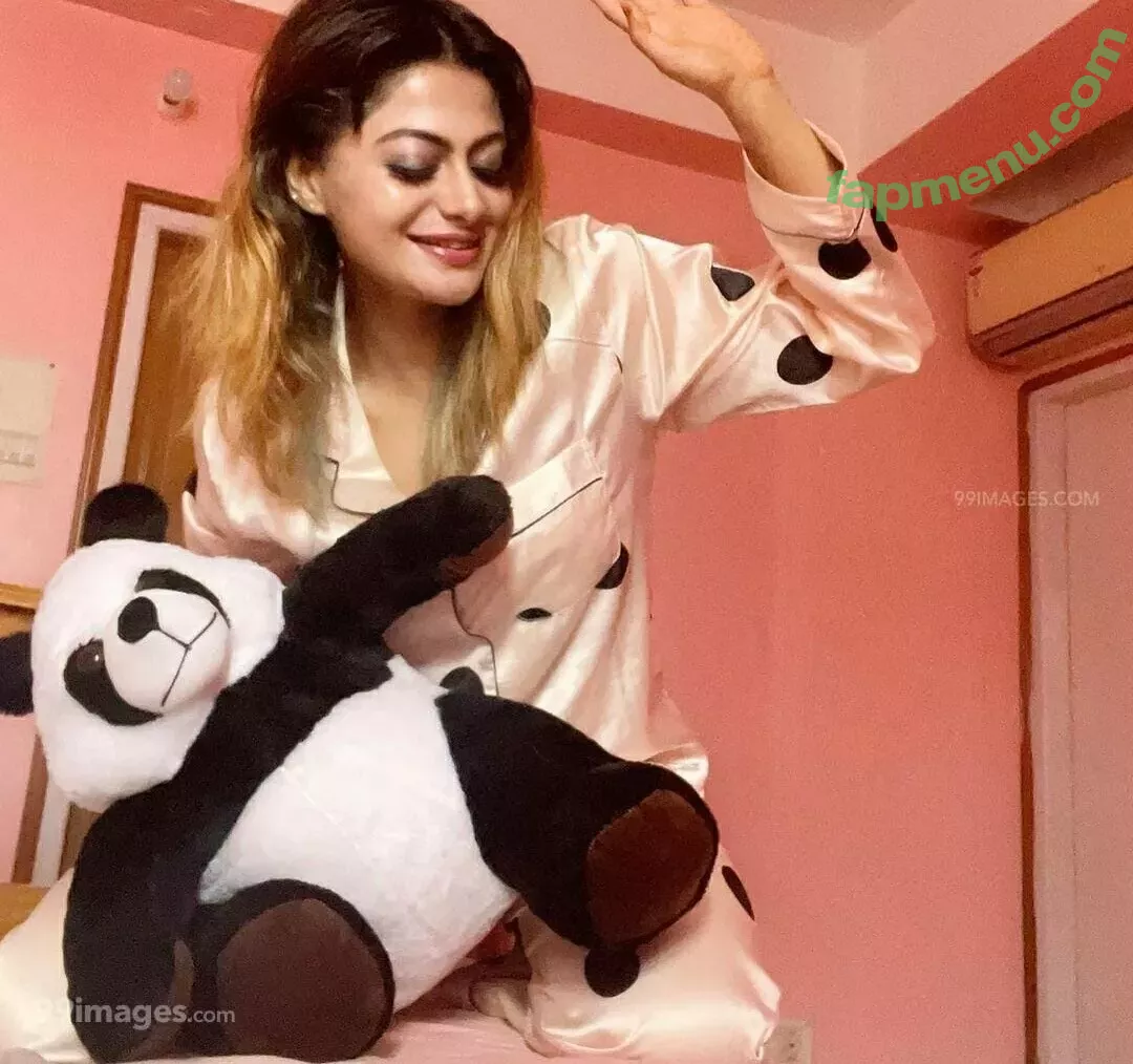 Suhaani Laskar nude photo #0122 (suhaanilaskar)