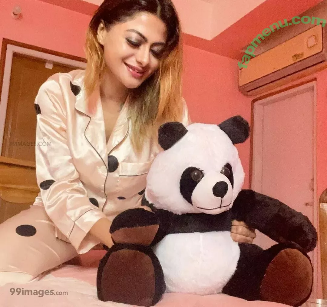 Suhaani Laskar nude photo #0129 (suhaanilaskar)