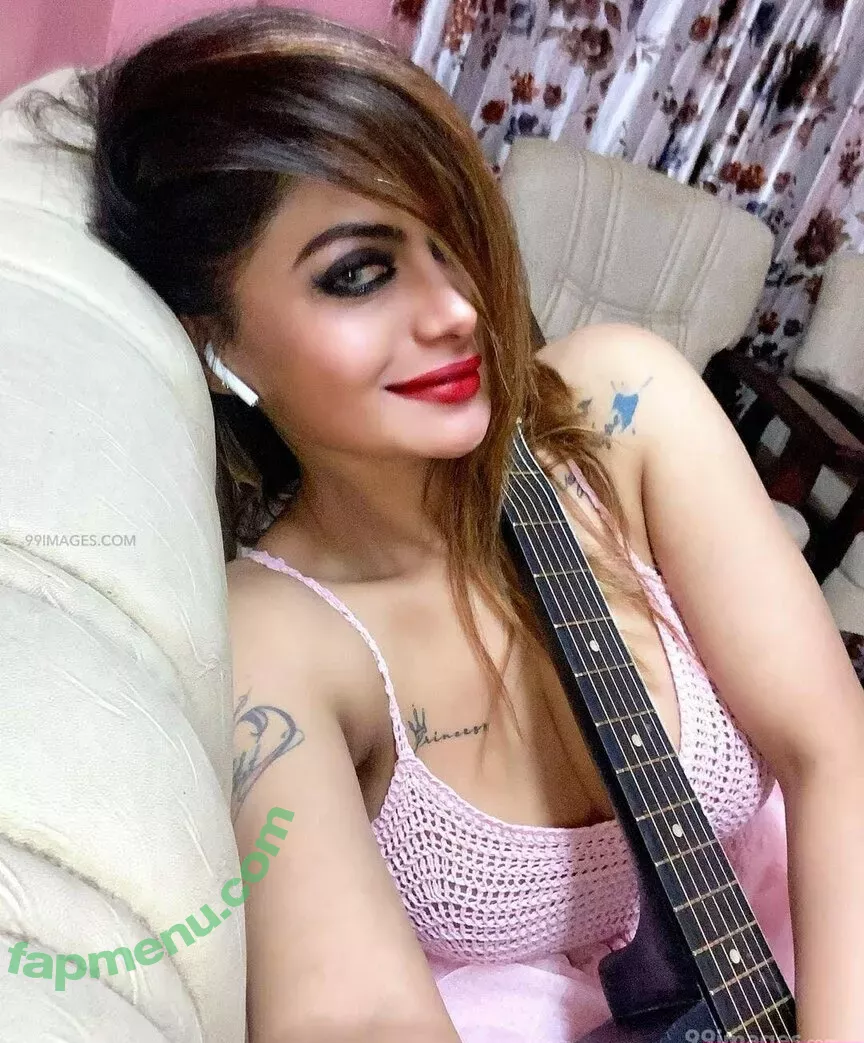 Suhaani Laskar nude photo #0158 (suhaanilaskar)