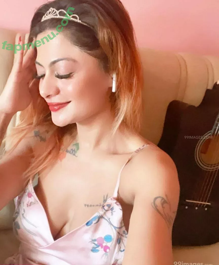 Suhaani Laskar nude photo #0230 (suhaanilaskar)