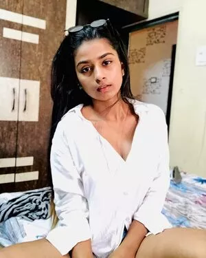 Suhana Khan / __suhuuu__ nude photo #0218