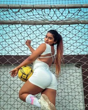 Suhana Khan / __suhuuu__ nude photo #0352