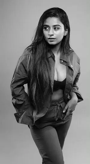 Suhana Khan / __suhuuu__ nude photo #0381