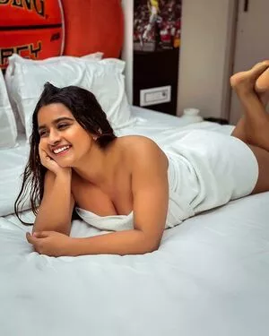 Suhana Khan / __suhuuu__ nude photo #0421