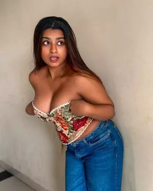 Suhana Khan / __suhuuu__ nude photo #0427
