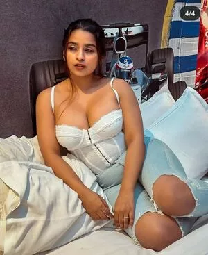 Suhana Khan / __suhuuu__ nude photo #0523