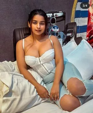 Suhana Khan / __suhuuu__ nude photo #0524