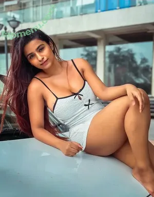 Suhana Khan / __suhuuu__ nude photo #0942
