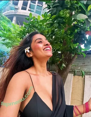 Suhana Khan / __suhuuu__ nude photo #0988