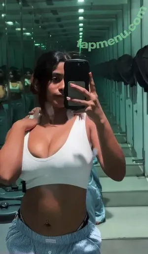 Suhana Khan / __suhuuu__ nude photo #0998