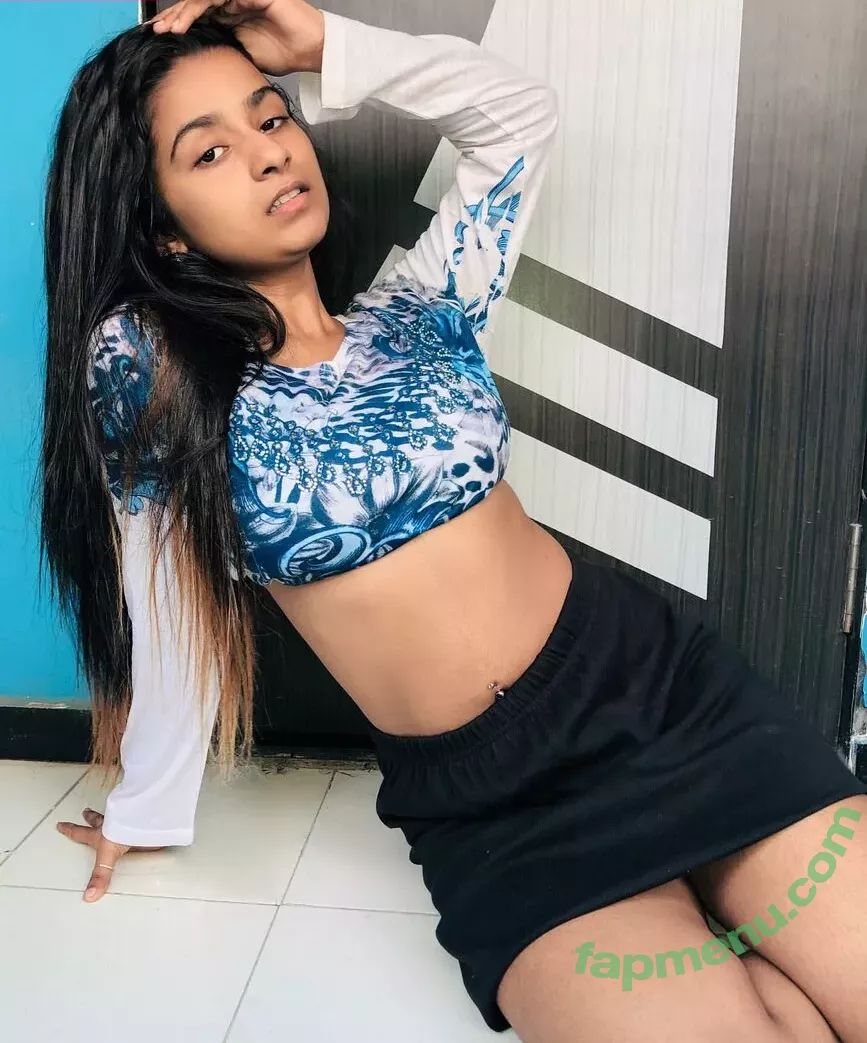 Suhana Khan nude photo #0196 (__suhuuu__)