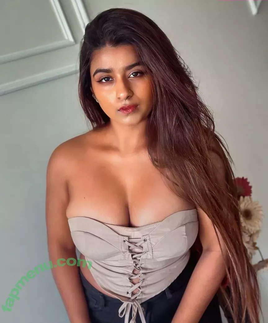 Suhana Khan nude photo #0339 (__suhuuu__)