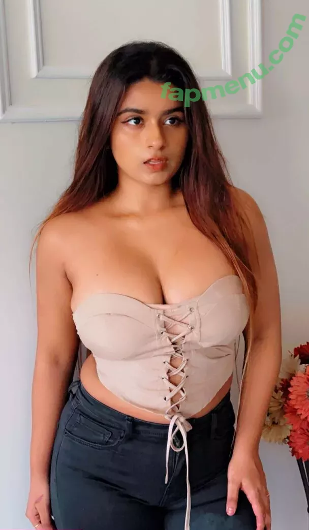 Suhana Khan nude photo #0357 (__suhuuu__)