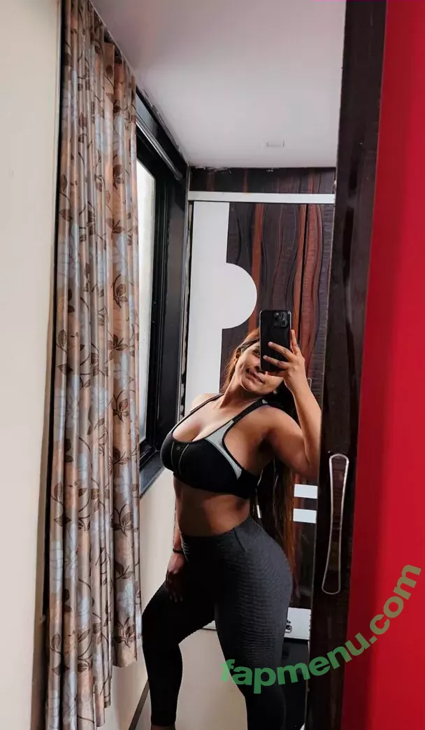 Suhana Khan nude photo #0367 (__suhuuu__)
