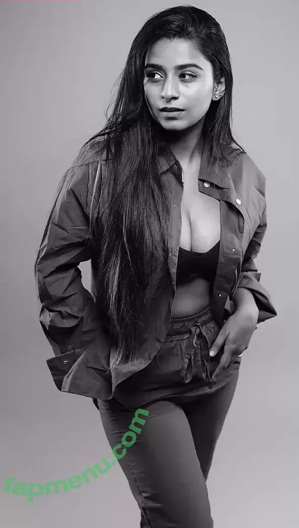 Suhana Khan nude photo #0381 (__suhuuu__)